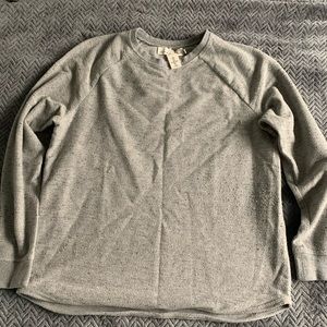 Men’s long sleeve shirt/ sweater